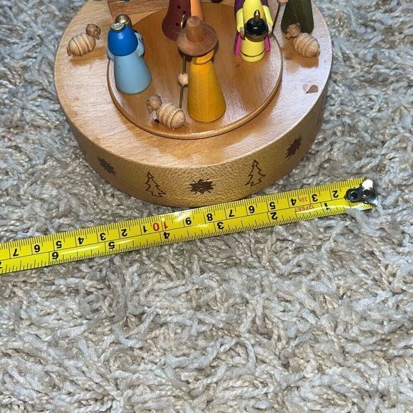 ERZGEBIRGE CHRISTMAS NATIVITY German Music Box European Plays Silent Night - Picture 16 of 16